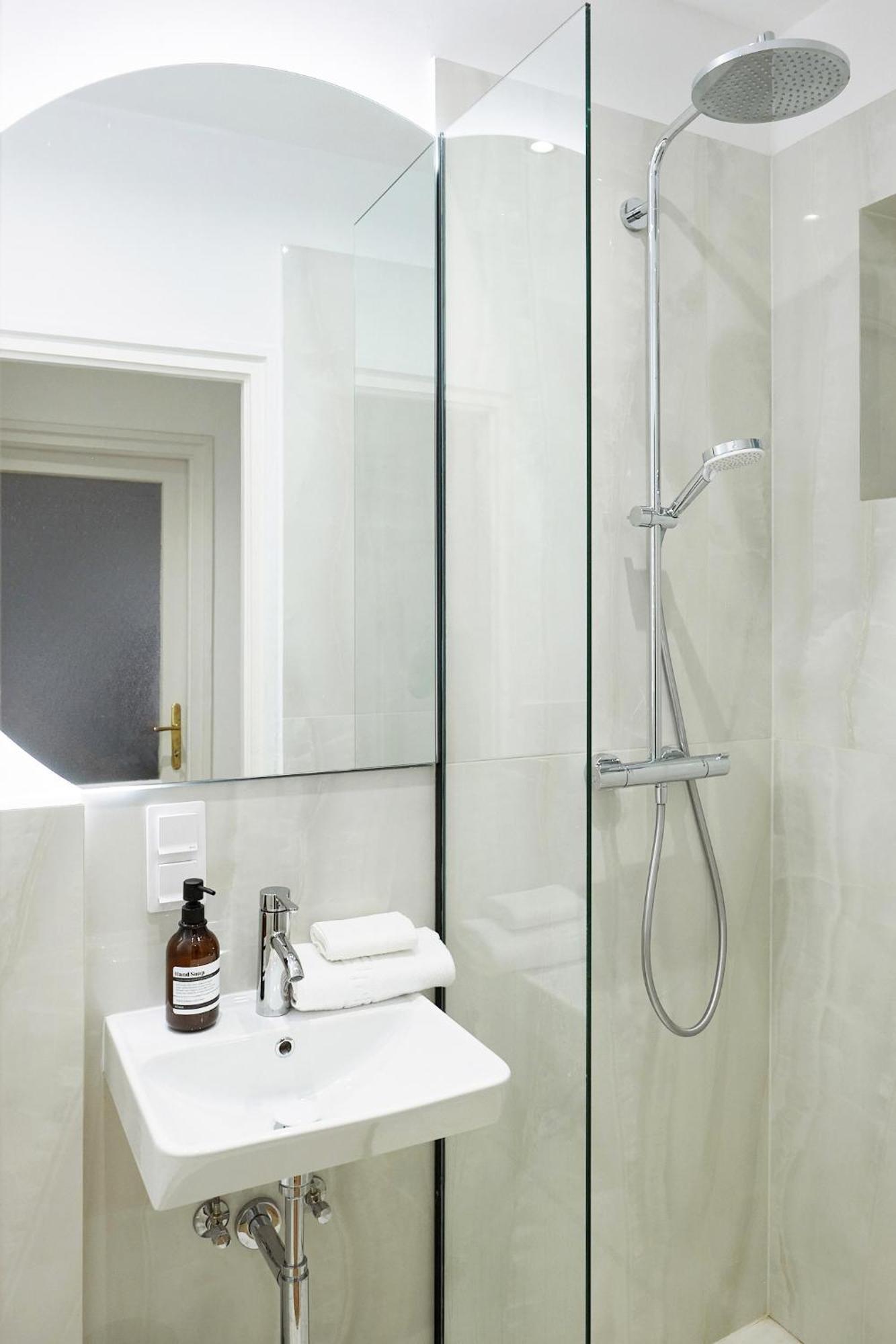 Апартаменты Podmaniczky Terrace Retreat With Ac Будапешт Экстерьер фото